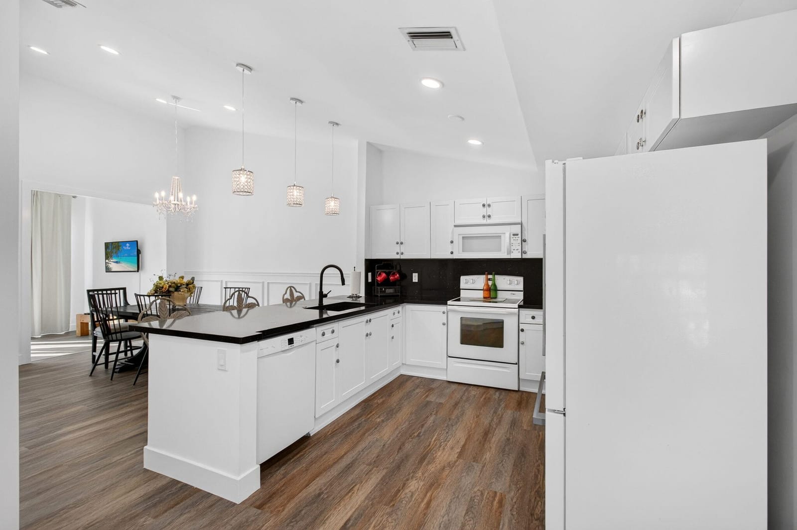 7206 LE CHALET Boulevard, Boynton Beach, FL 33472 photo 19