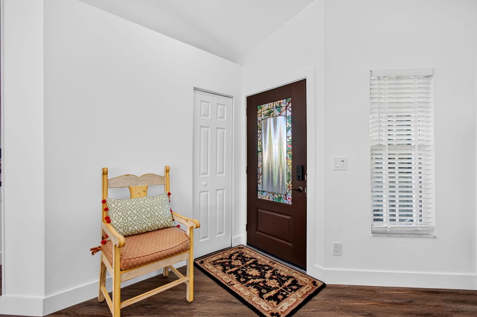 7206 LE CHALET Boulevard — photo 3