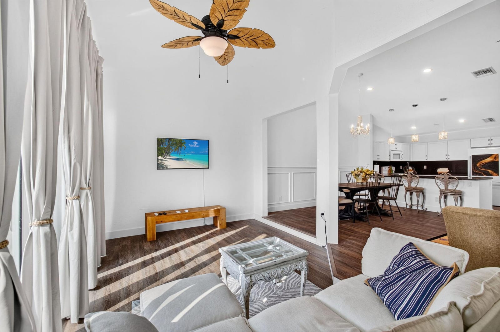 7206 LE CHALET Boulevard — photo 10