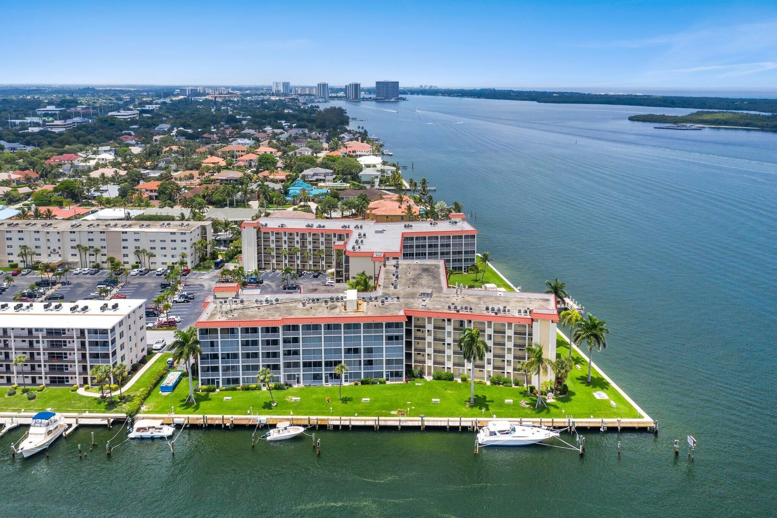 100 PARADISE HARBOUR Boulevard 202, North Palm Beach, FL 33408 photo 13