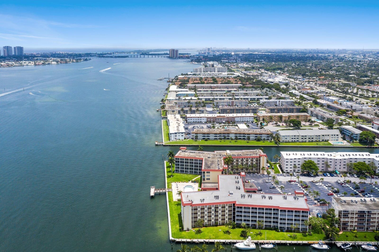 100 PARADISE HARBOUR Boulevard 202, North Palm Beach, FL 33408 photo 17