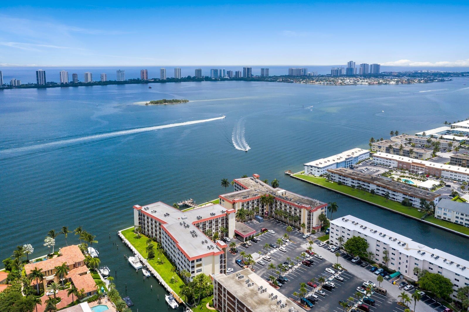100 PARADISE HARBOUR Boulevard 202, North Palm Beach, FL 33408 photo 19