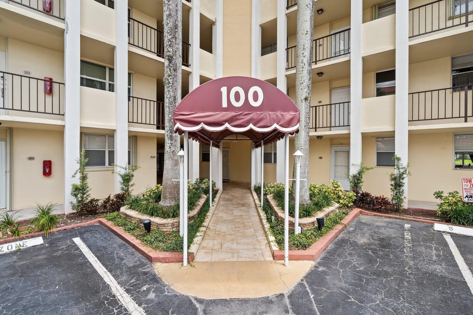 100 PARADISE HARBOUR Boulevard 202, North Palm Beach, FL 33408 photo 24