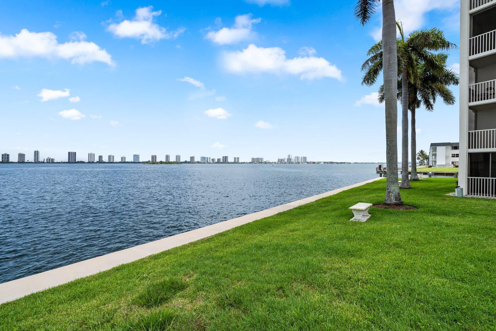 100 PARADISE HARBOUR Boulevard 202, North Palm Beach, FL 33408 photo 27