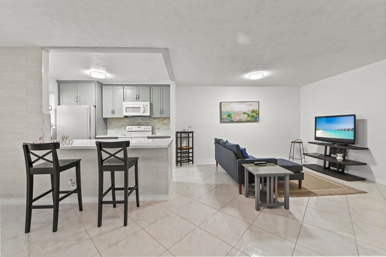 120 HIGH POINT Boulevard C — photo 3