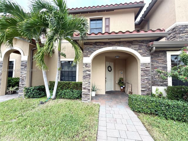 3539 W 89th Place 3539, Hialeah, FL 33018