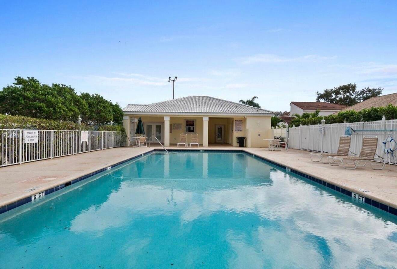 10174 PLUM Street, Palm Beach Gardens, FL 33410 photo 22
