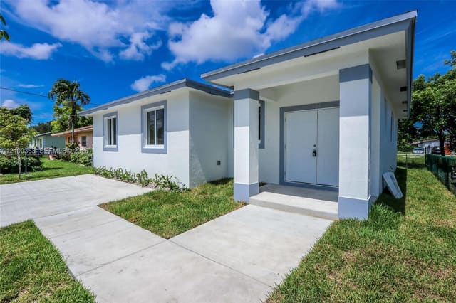 806 NW 5th Avenue, Hallandale Beach, FL 33009