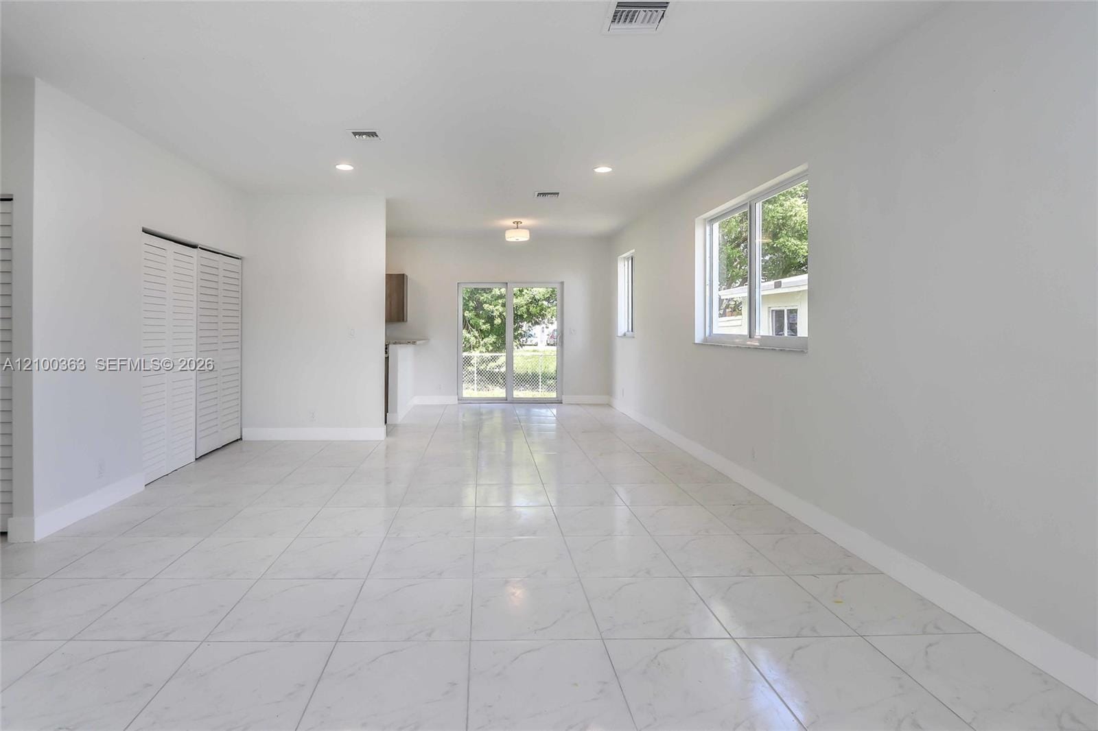 806 NW 5th Avenue, Hallandale Beach, FL 33009 photo 5