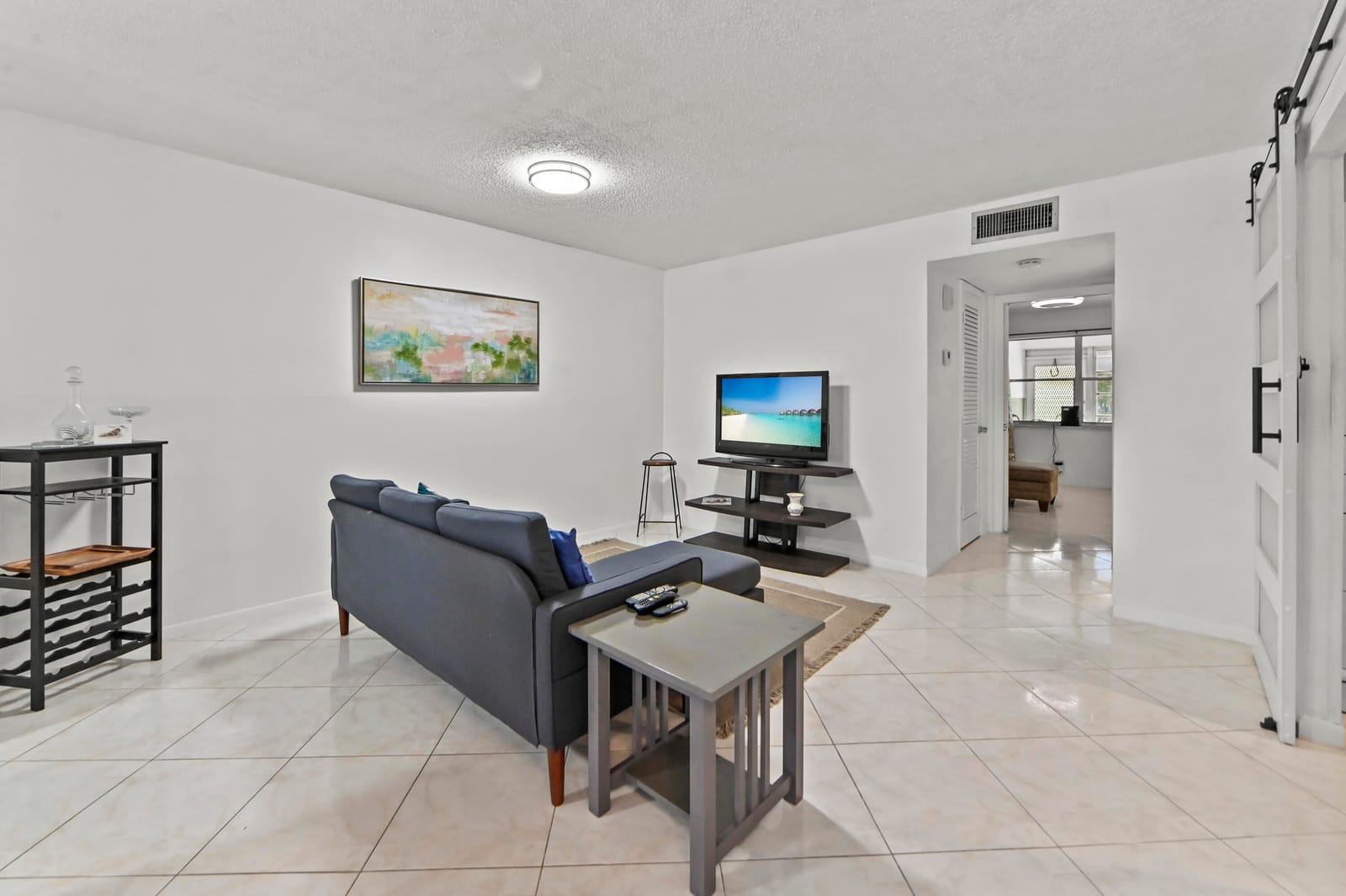 120 HIGH POINT Boulevard C — photo 4