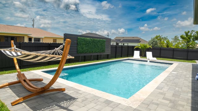 326 NW 21st Terrace, Cape Coral, FL 33993