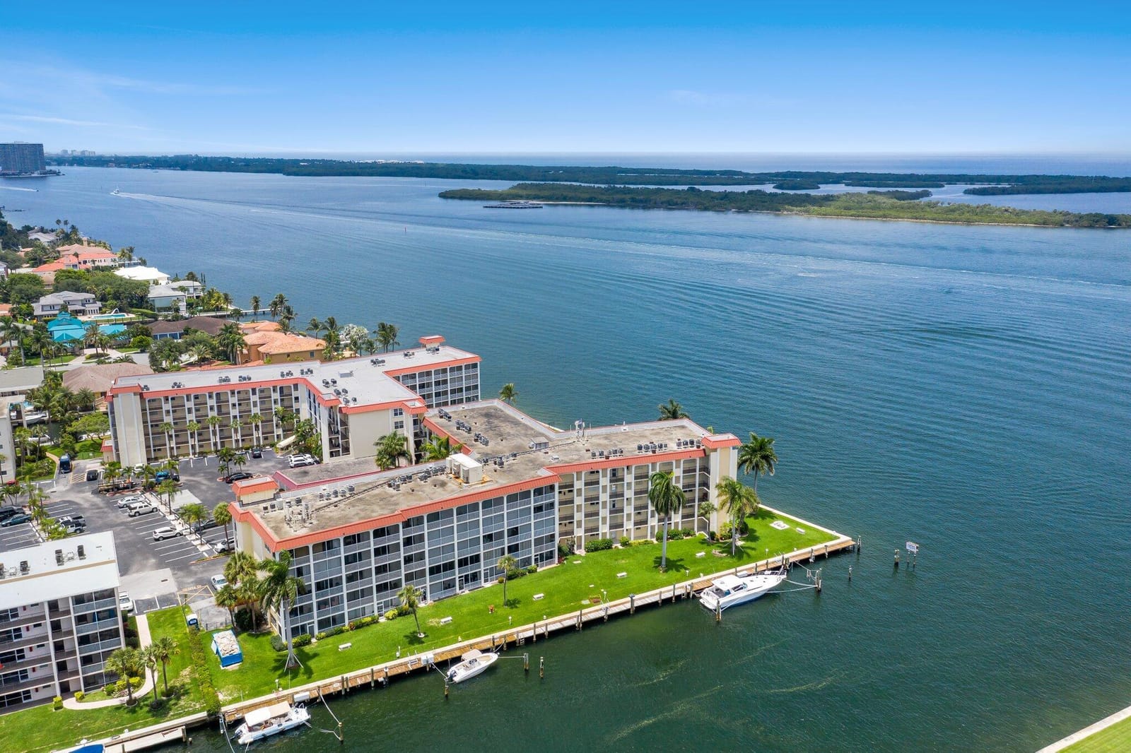 100 PARADISE HARBOUR Boulevard 202, North Palm Beach, FL 33408 photo 12