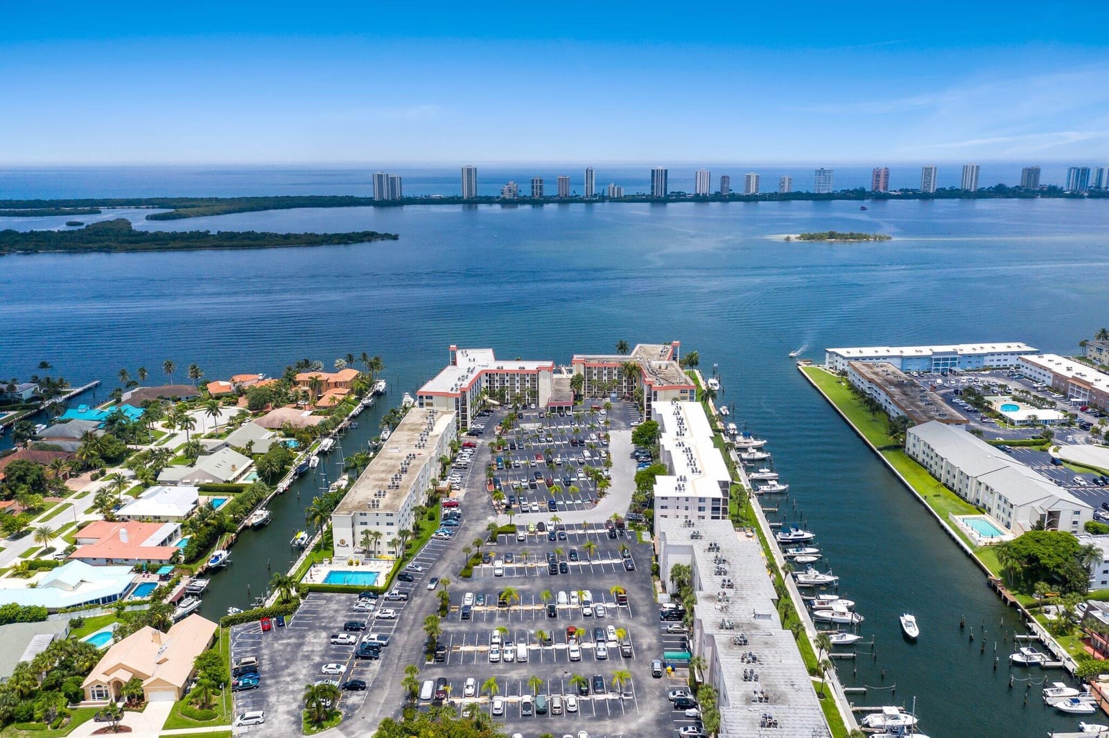 100 PARADISE HARBOUR Boulevard 202, North Palm Beach, FL 33408 photo 20