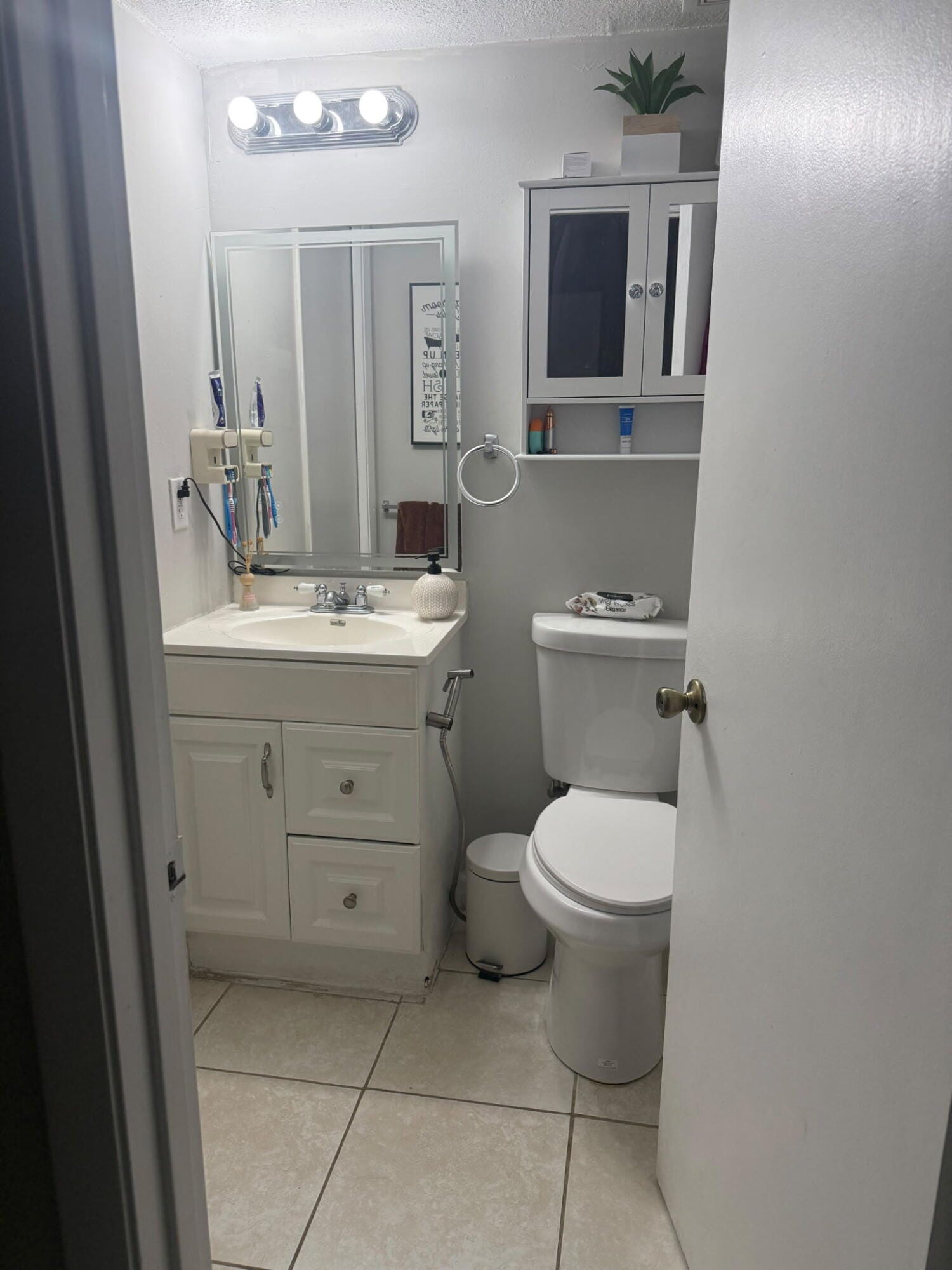 1837 FAIRVIEW VILLAS Drive 2 — photo 11
