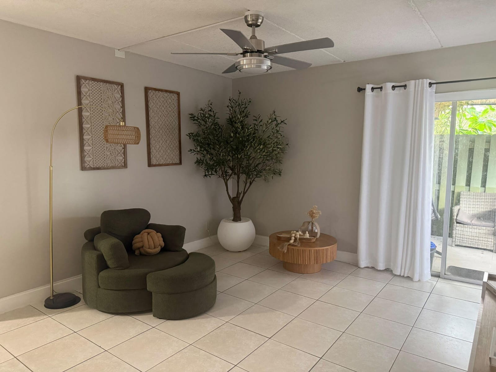 1837 FAIRVIEW VILLAS Drive 2 — photo 3