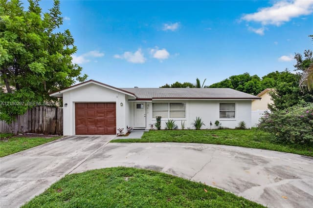 425 NW 18th Court, Pompano Beach, FL 33060