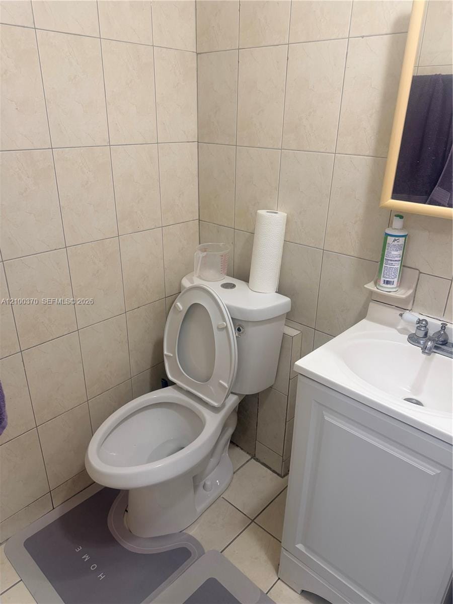 5591 W 2nd Avenue 2, Hialeah, FL 33012 photo 8