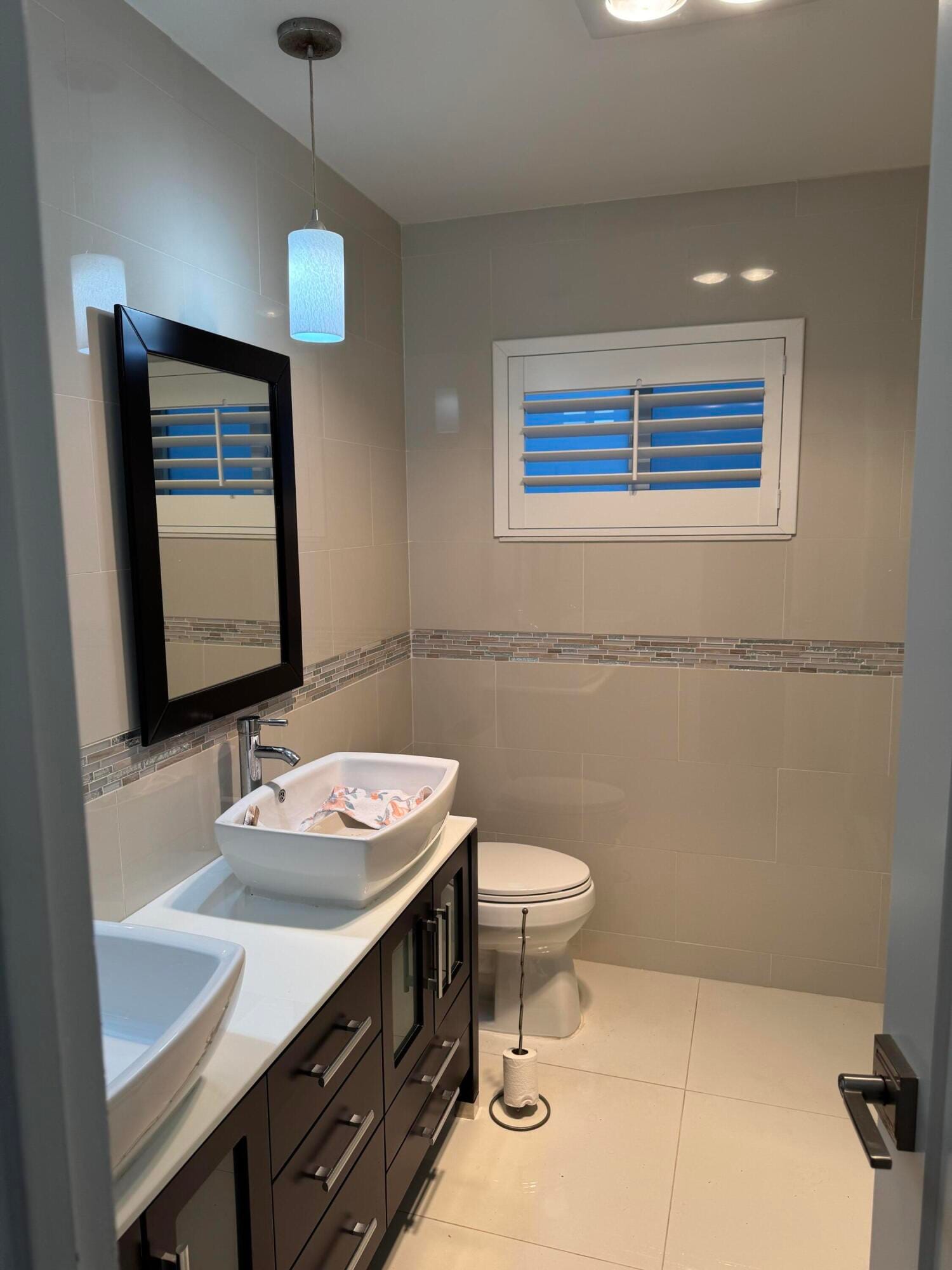 355 SE 7TH Street, Dania Beach, FL 33004 photo 12
