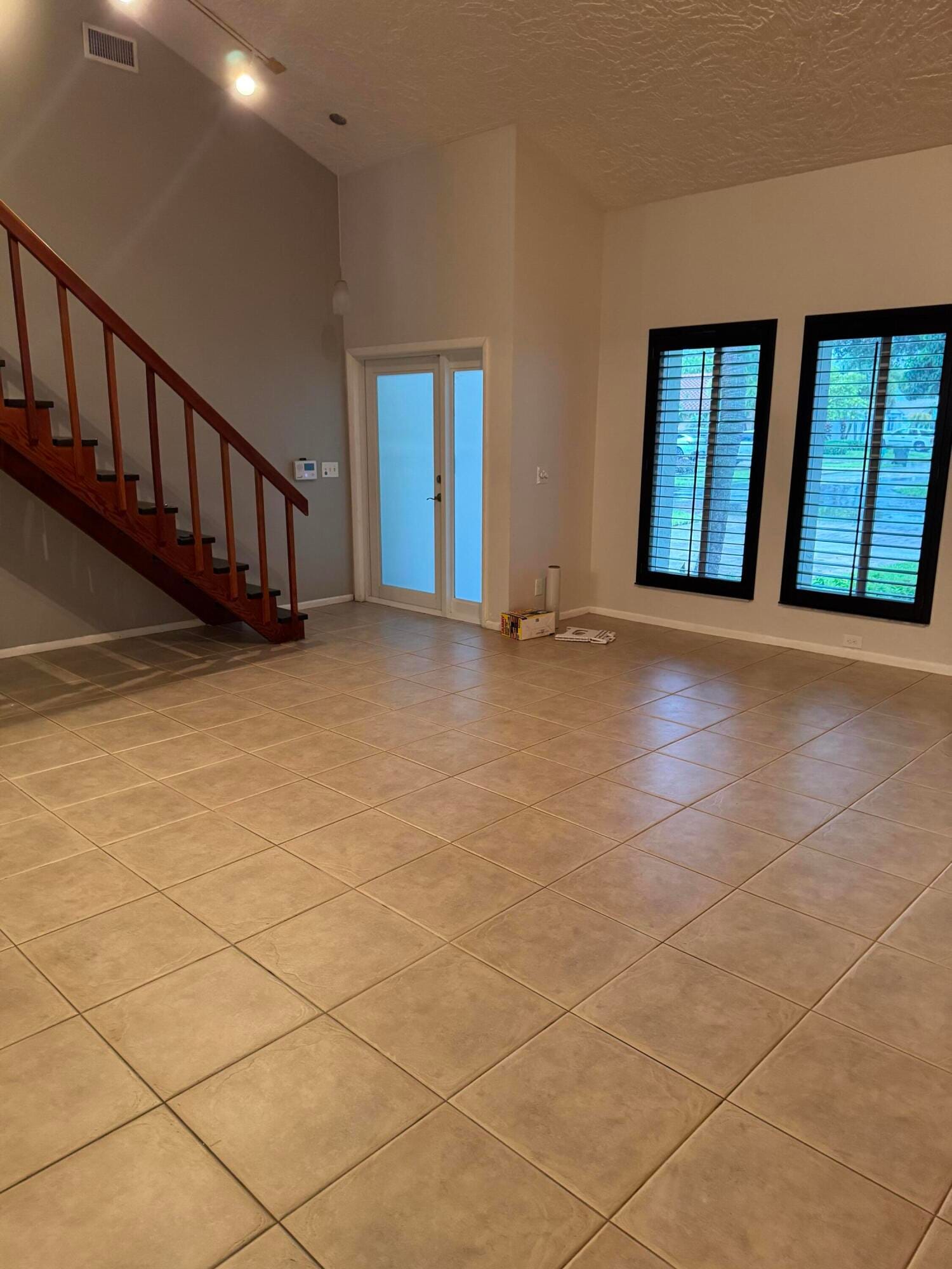 355 SE 7TH Street, Dania Beach, FL 33004 photo 4