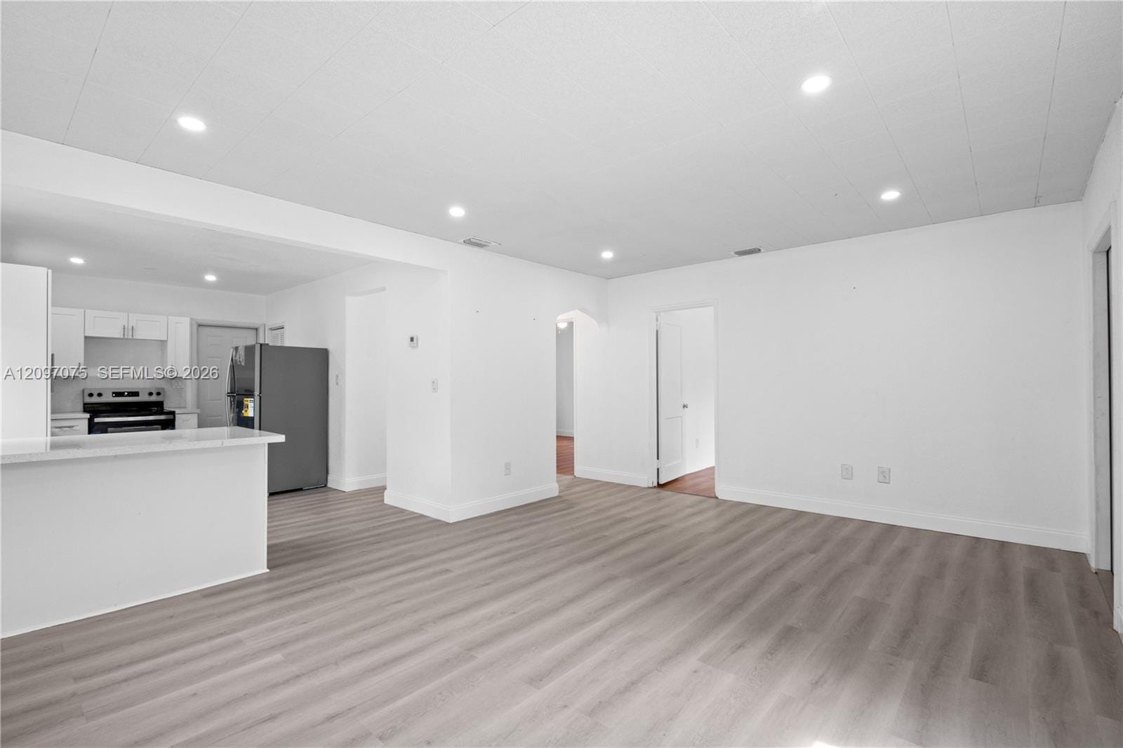 511 NE 131st Street — photo 8