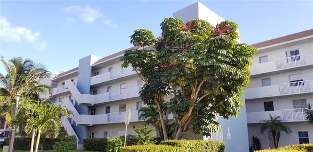 3868 NE 169th Street 408, North Miami Beach, FL 33160