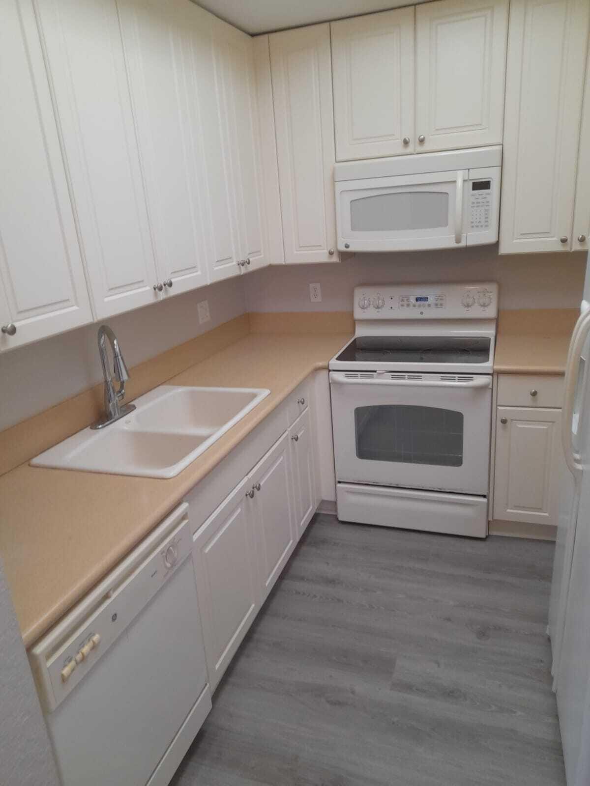 6516 Morgan Hill Trail 1812, West Palm Beach, FL 33411 photo 14