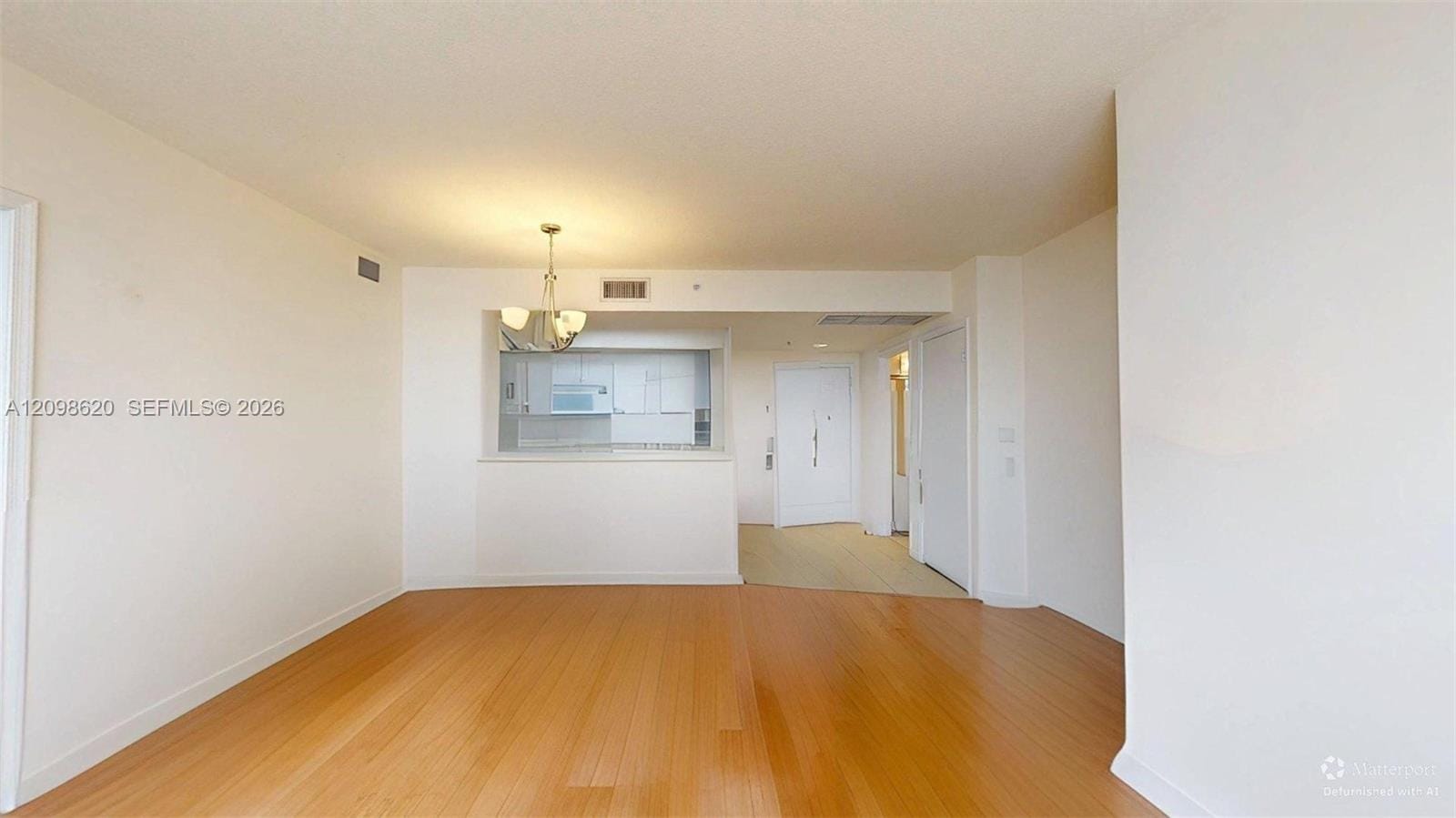 19501 W Country Club Drive 2505 — photo 8