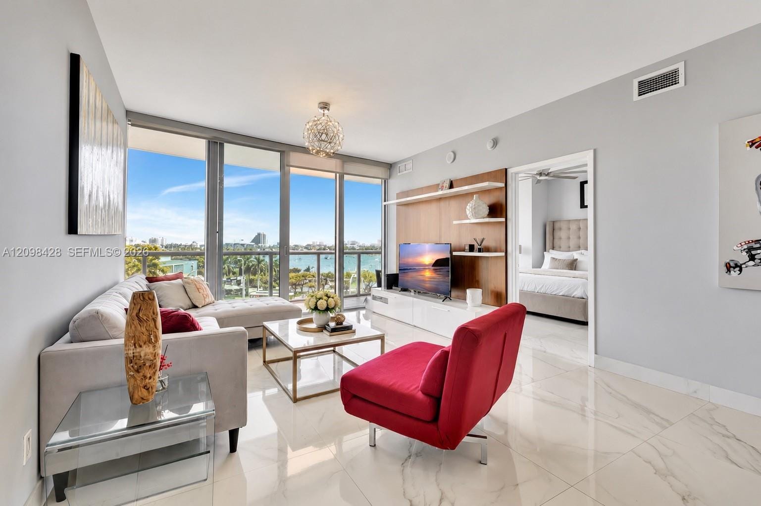 888 Biscayne Boulevard 411, Miami, FL 33132 photo 2