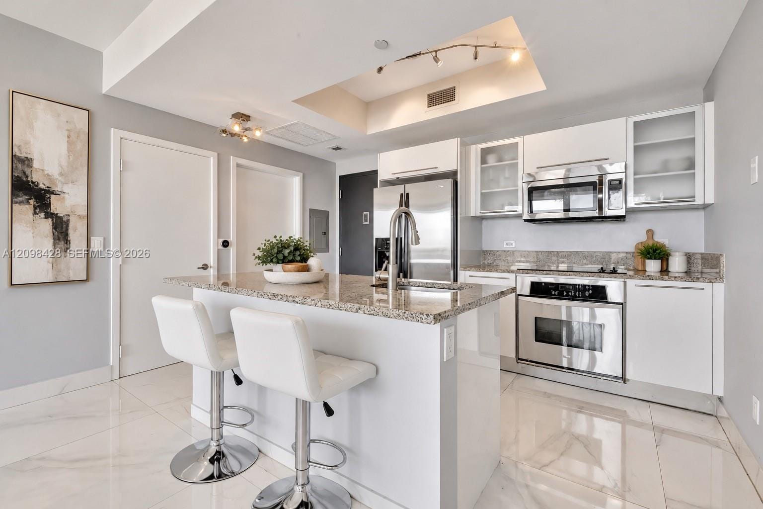888 Biscayne Boulevard 411, Miami, FL 33132 photo 4