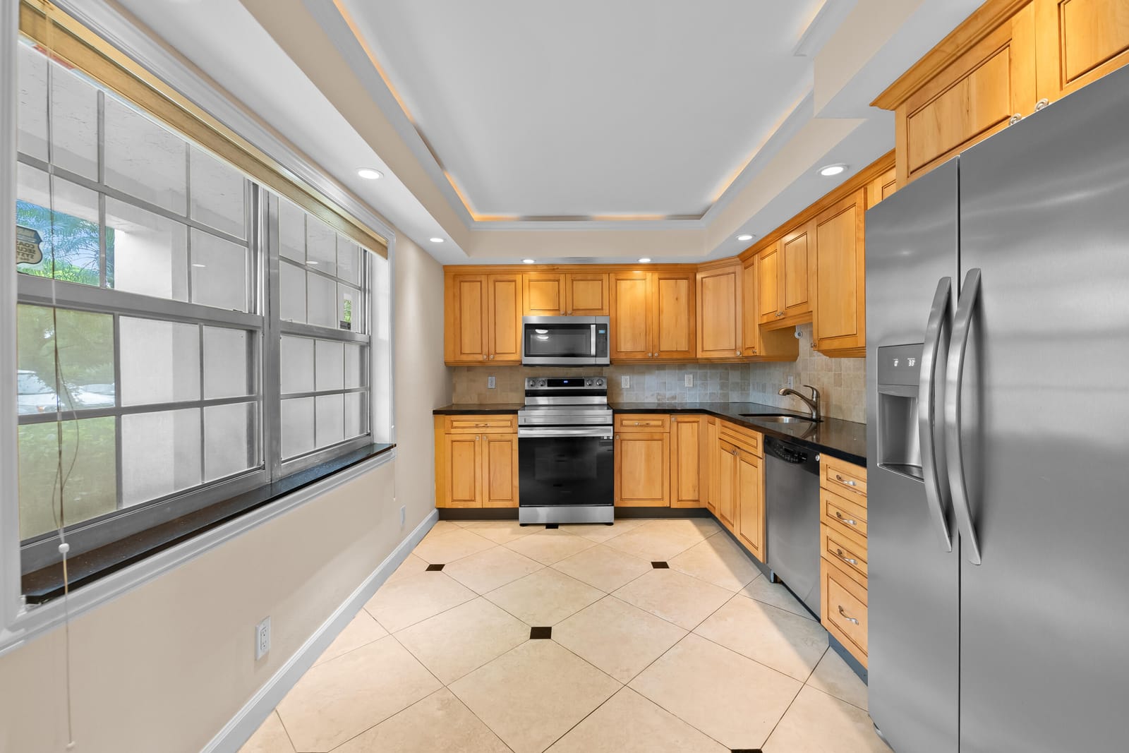 4000 CYPRESS GROVE Way 103, Pompano Beach, FL 33069 photo 3