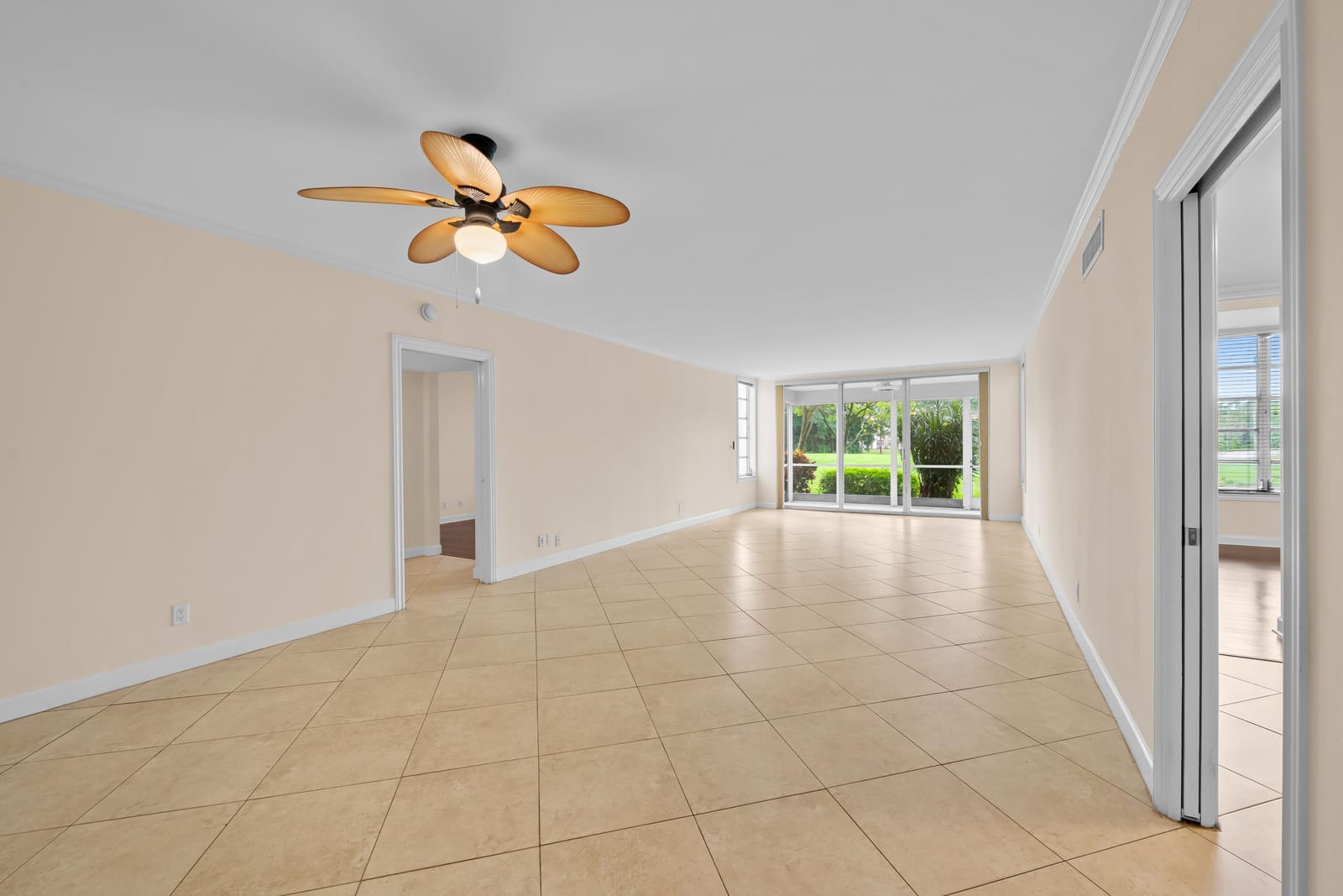 4000 CYPRESS GROVE Way 103, Pompano Beach, FL 33069 photo 4