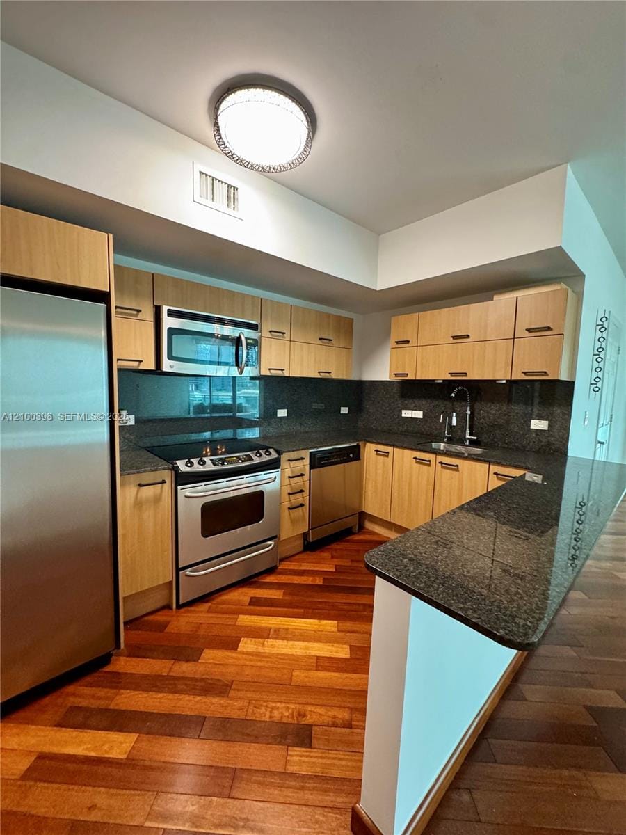 350 S Miami Avenue 1502, Miami, FL 33130 photo 2