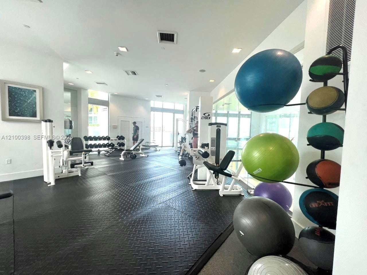 350 S Miami Avenue 1502, Miami, FL 33130 photo 26