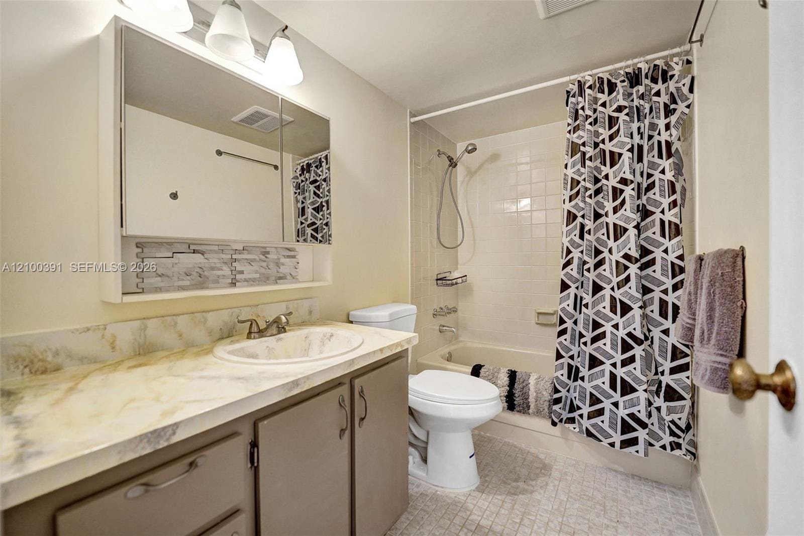 424 SE 10th Street 204, Dania Beach, FL 33004 photo 19