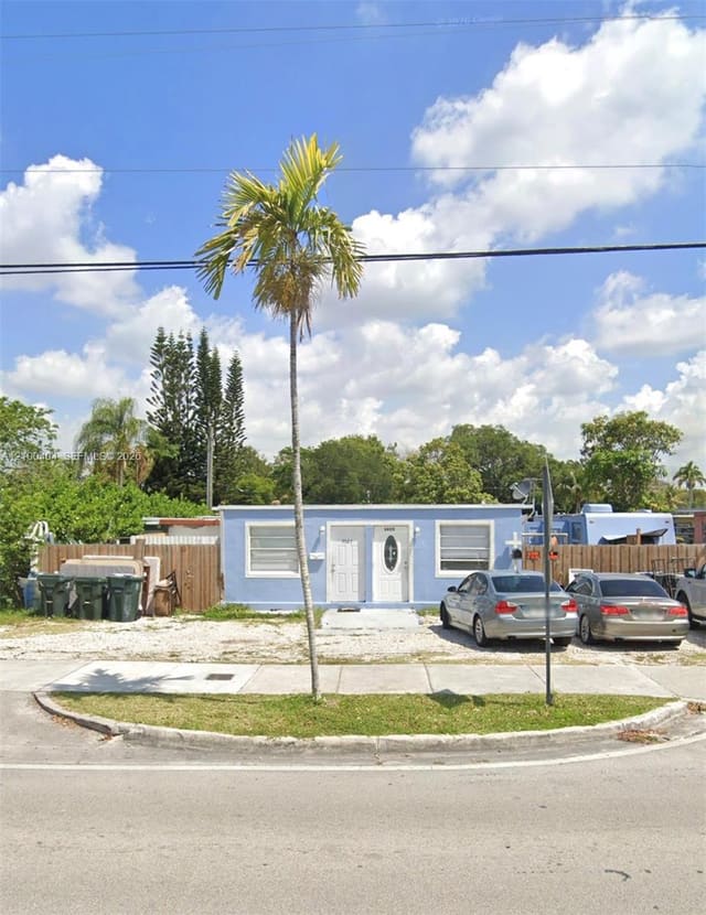 5925 SW 64th Street, South Miami, FL 33143