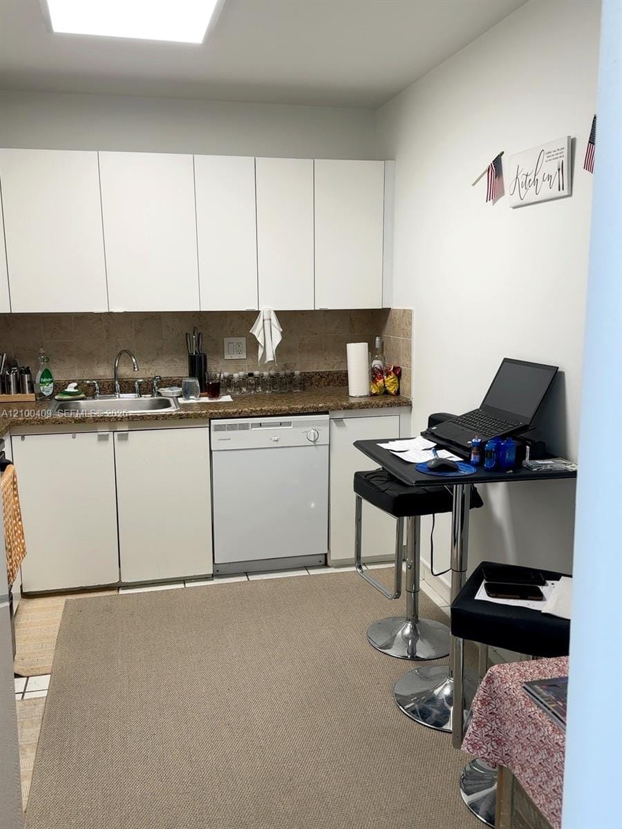 2500 Parkview Drive 2018, Hallandale Beach, FL 33009 photo 29