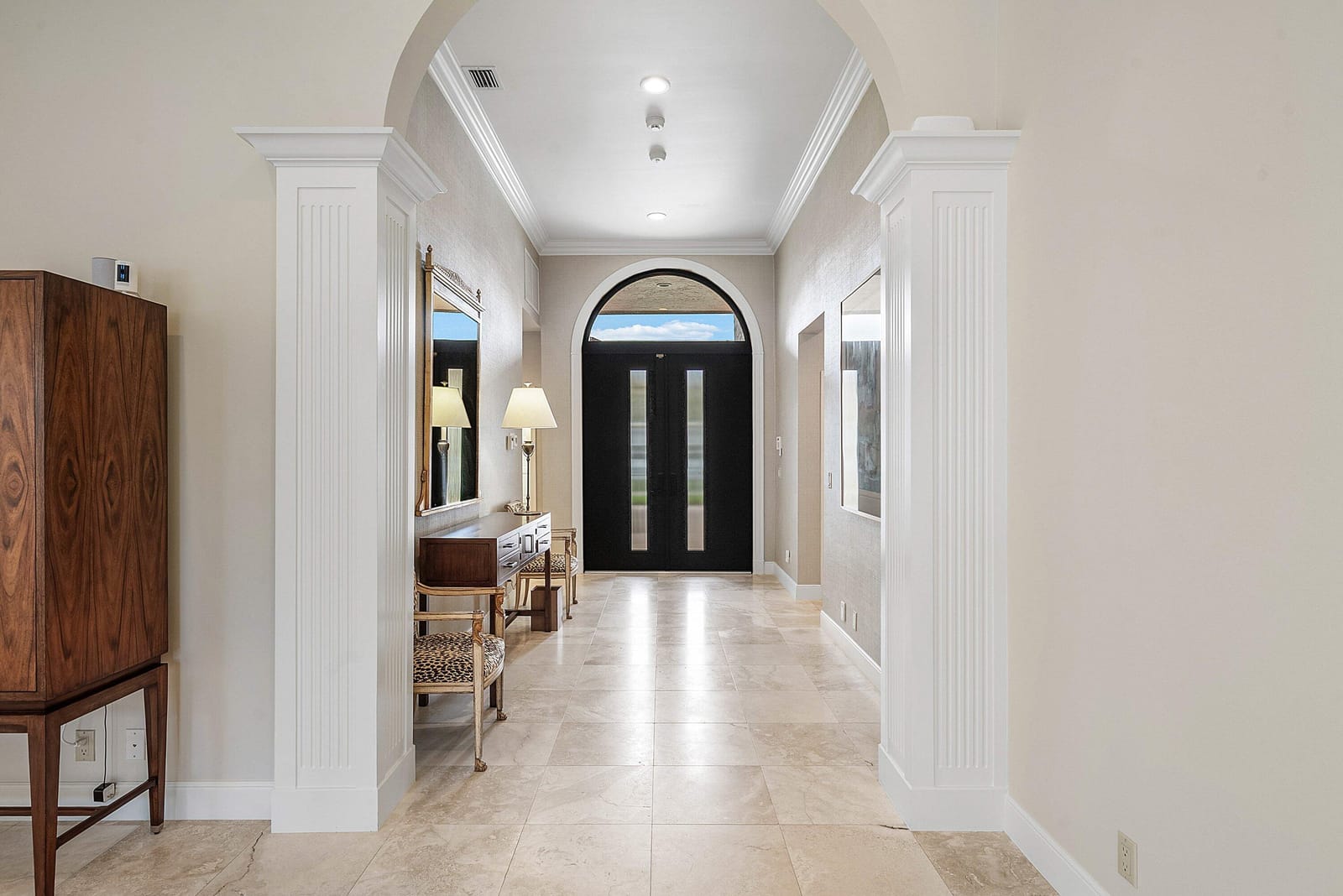 13740 Le Havre Drive — photo 4