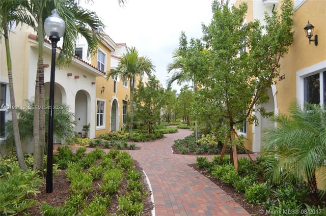 12459 NW 17th Court 217, Pembroke Pines, FL 33028