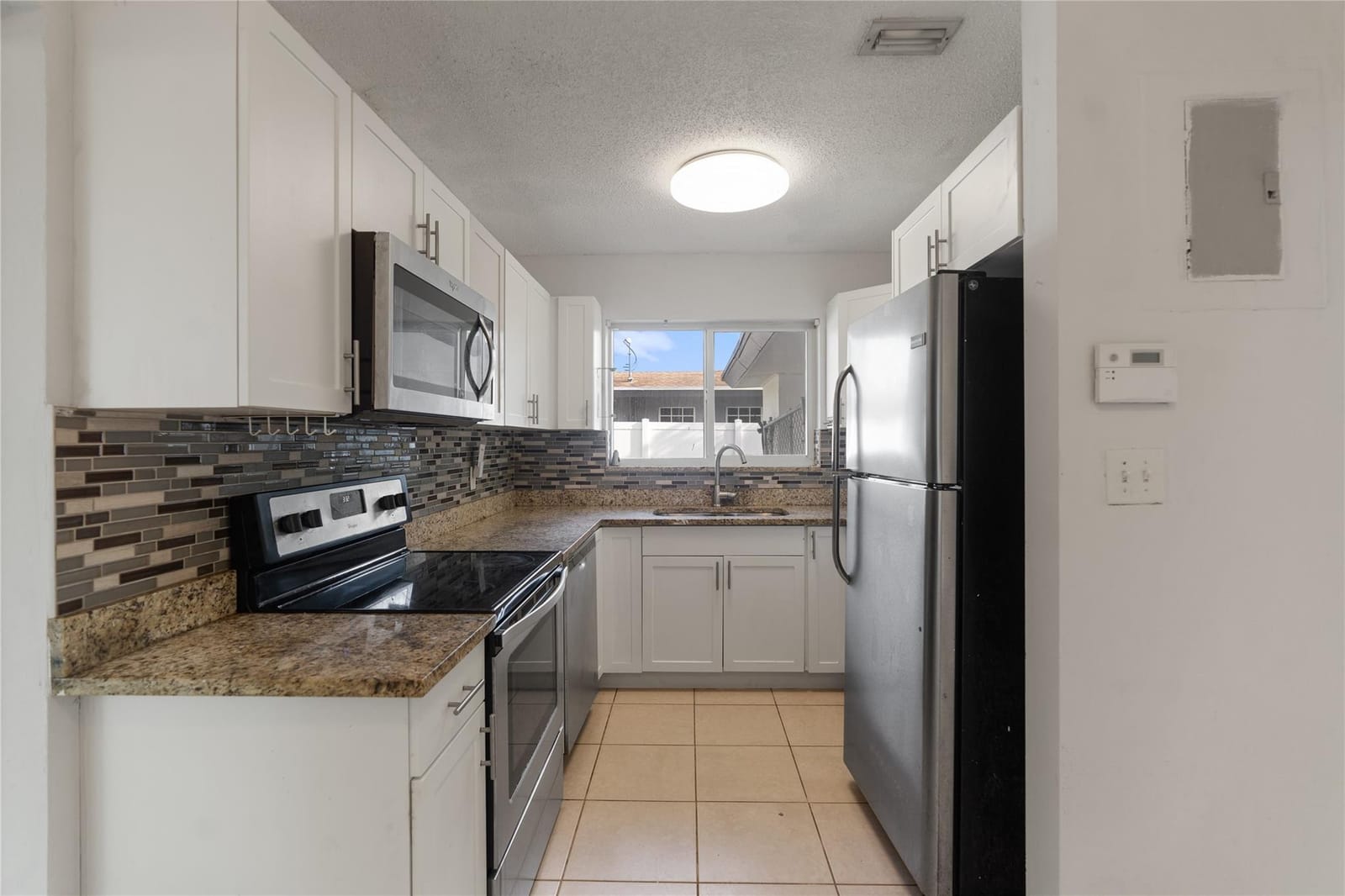 2001 NW 14TH Avenue, Fort Lauderdale, FL 33311 photo 13