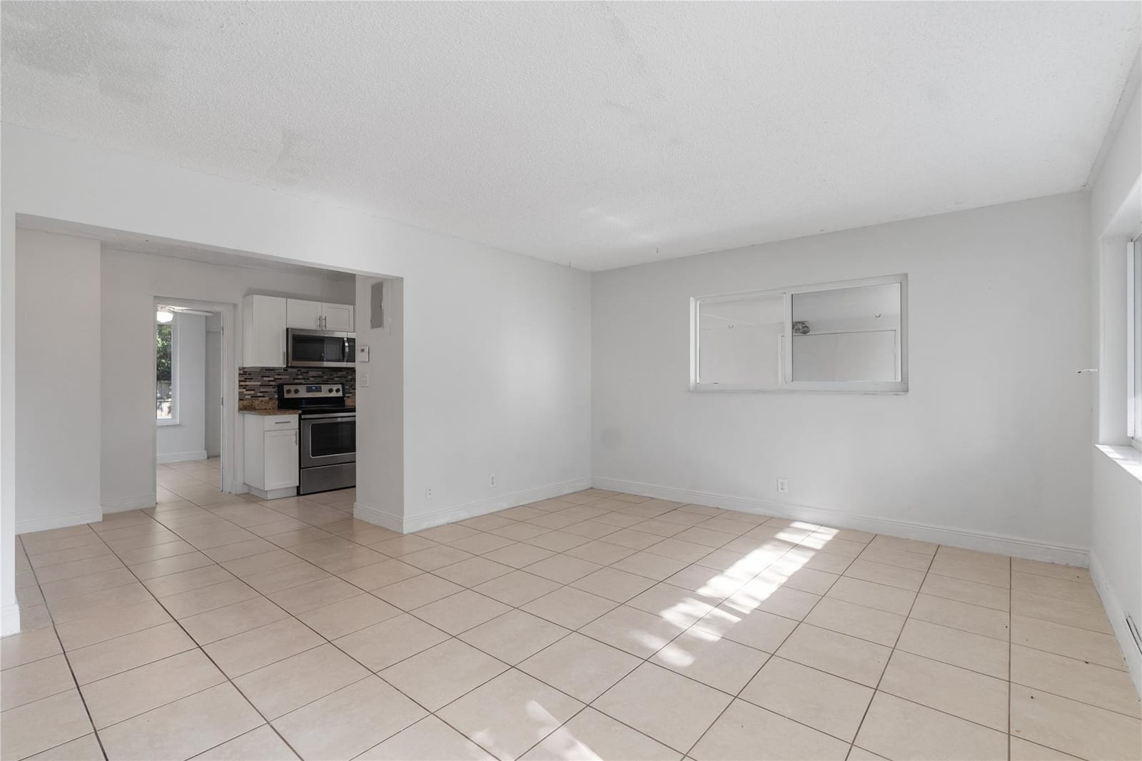 2001 NW 14TH Avenue, Fort Lauderdale, FL 33311 photo 14