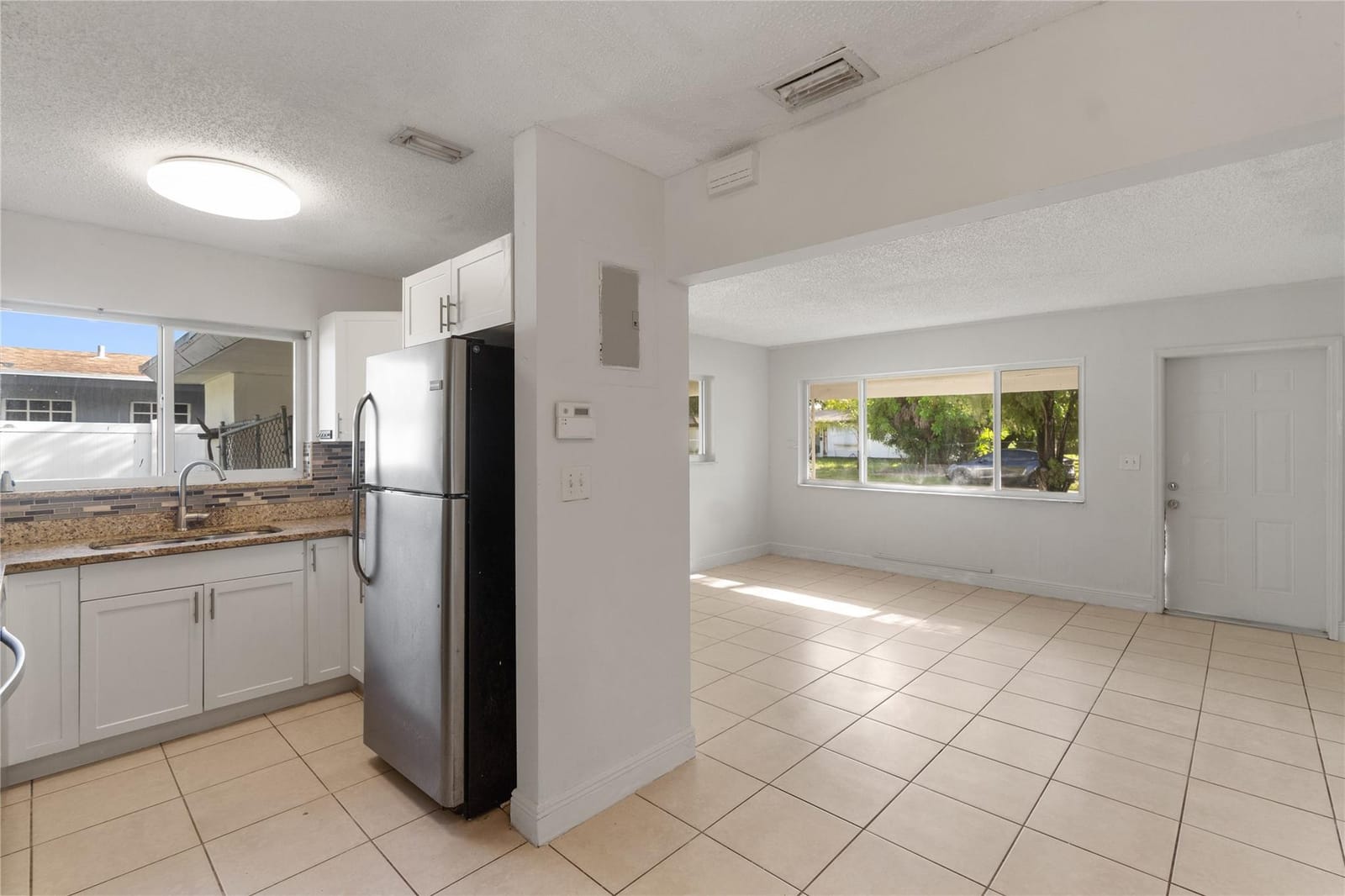 2001 NW 14TH Avenue, Fort Lauderdale, FL 33311 photo 4
