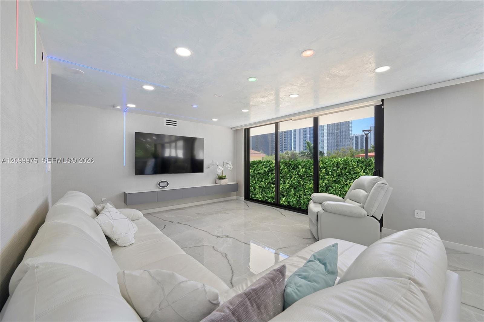 210 174th Street 309, Sunny Isles Beach, FL 33160 photo 11