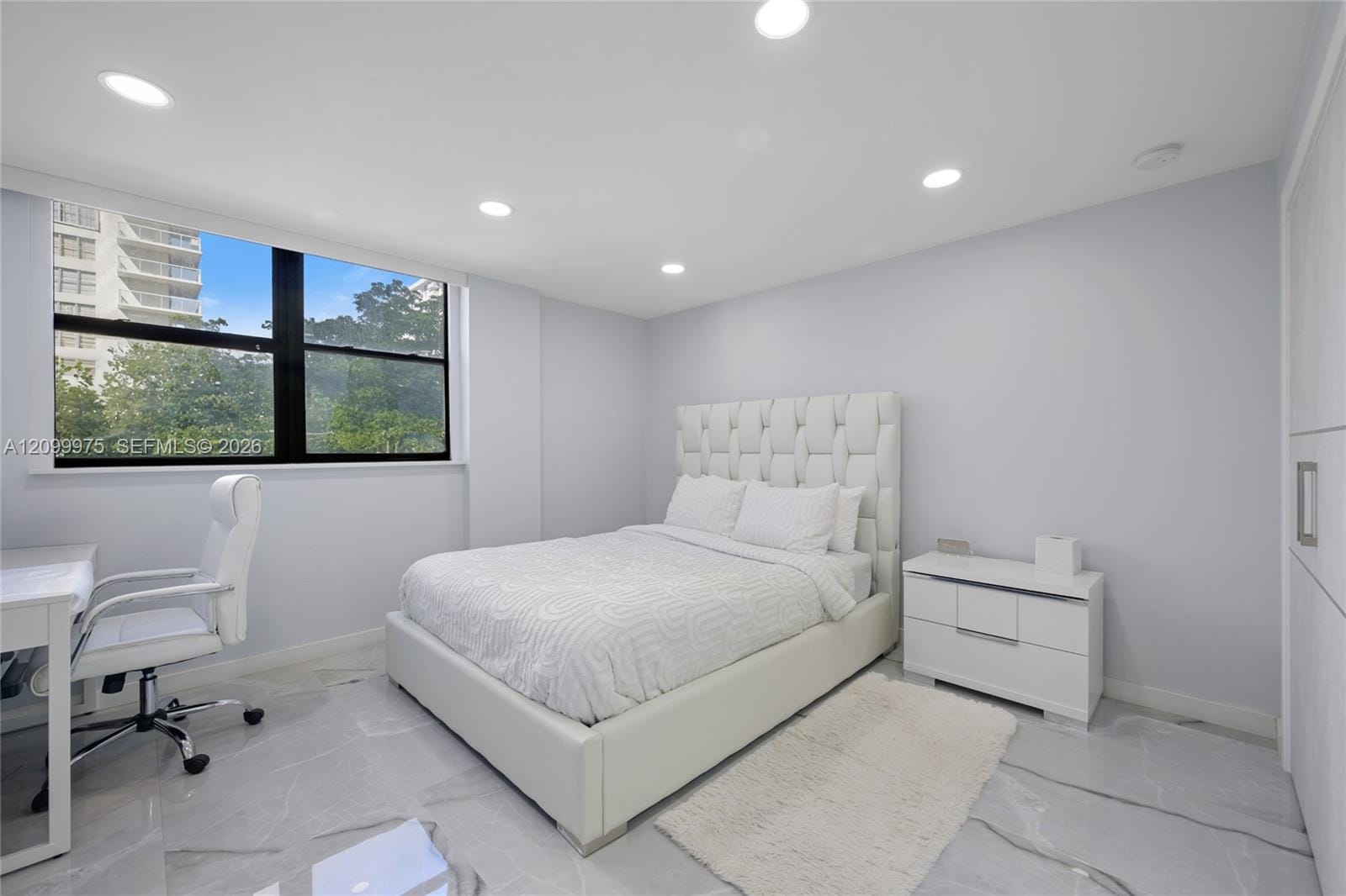 210 174th Street 309, Sunny Isles Beach, FL 33160 photo 23