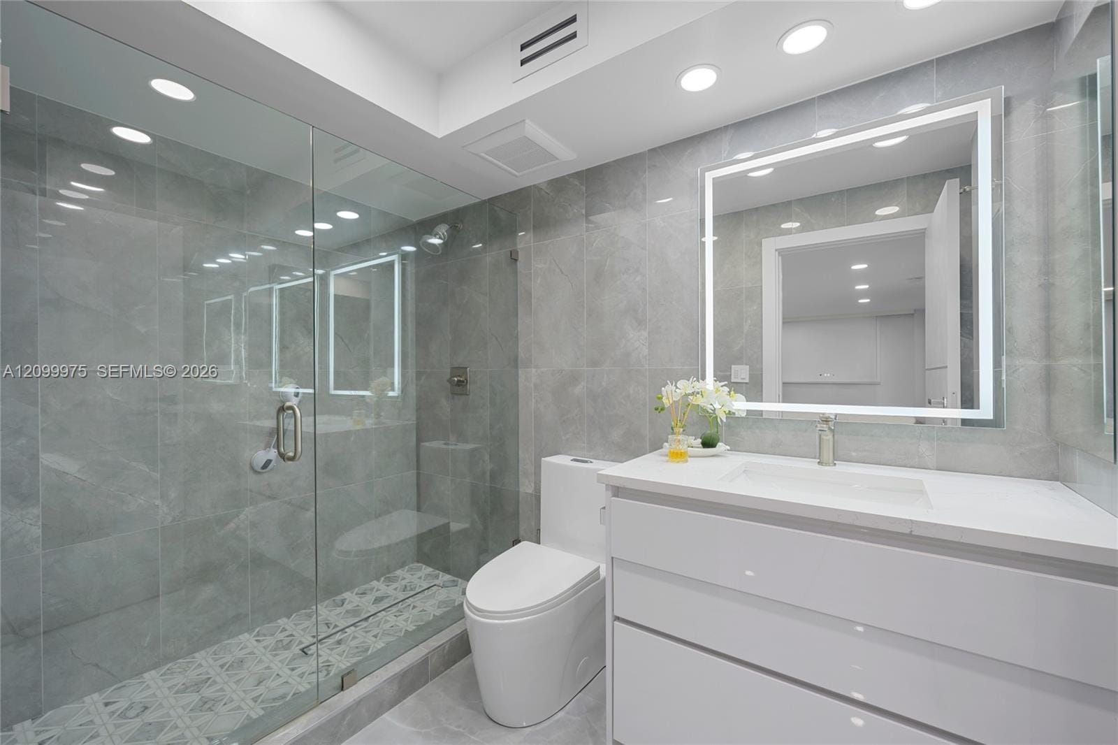 210 174th Street 309, Sunny Isles Beach, FL 33160 photo 28