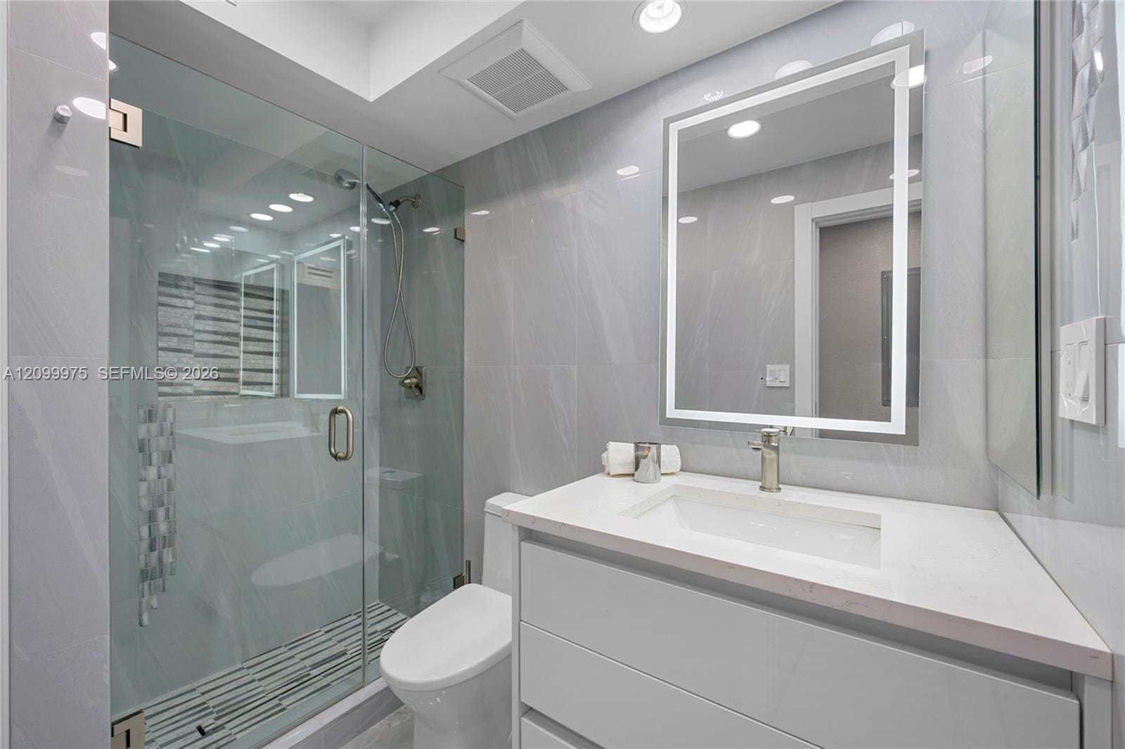 210 174th Street 309, Sunny Isles Beach, FL 33160 photo 30