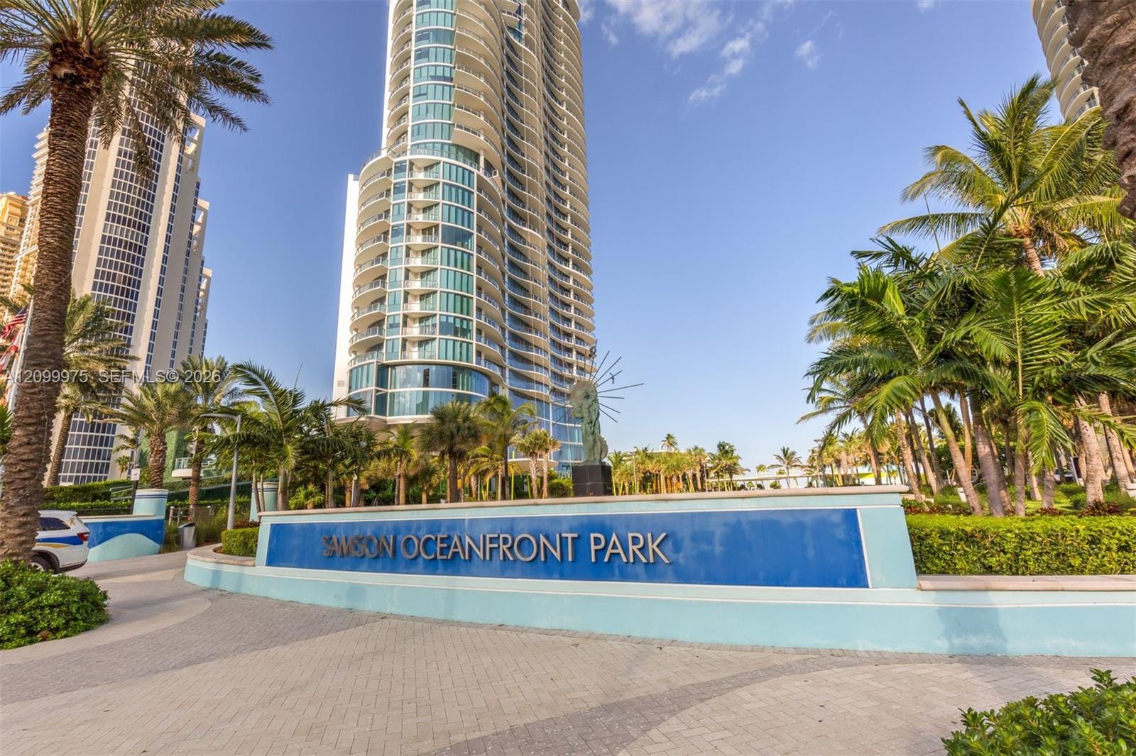 210 174th Street 309, Sunny Isles Beach, FL 33160 photo 5