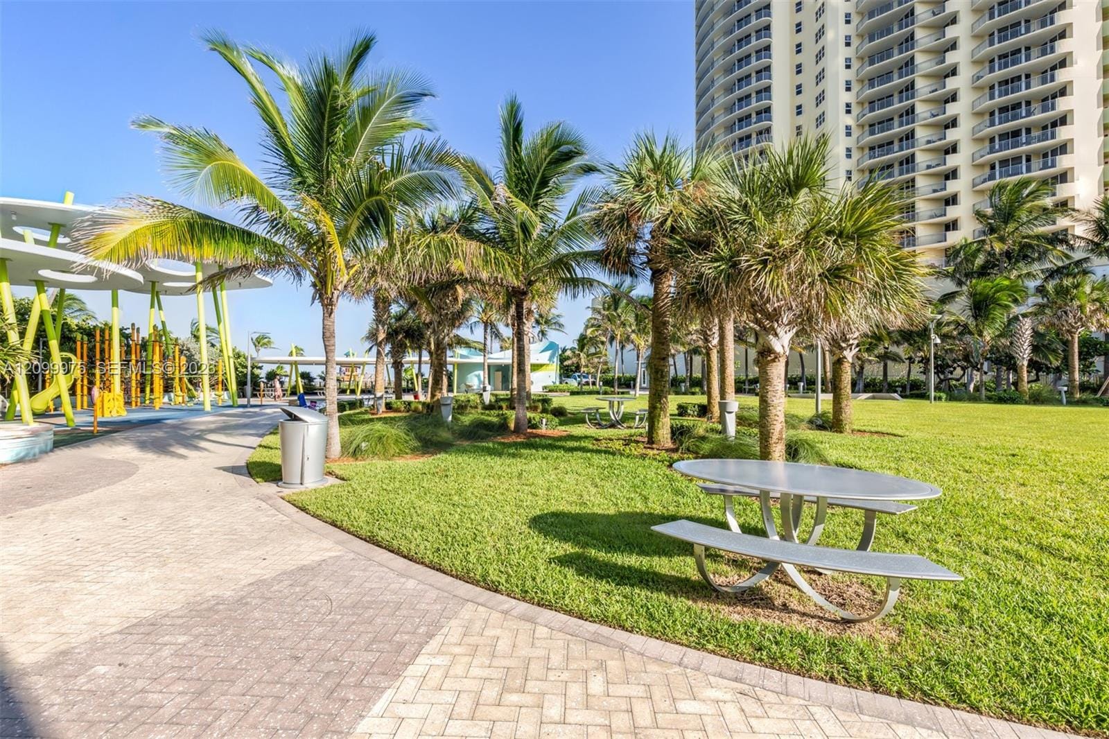 210 174th Street 309, Sunny Isles Beach, FL 33160 photo 6