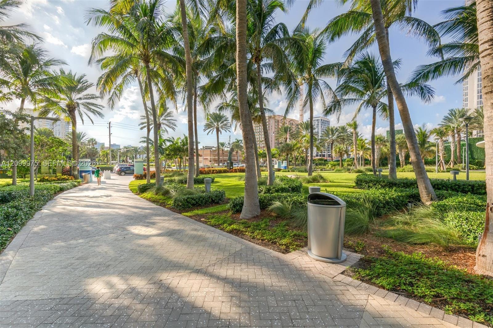 210 174th Street 309, Sunny Isles Beach, FL 33160 photo 8