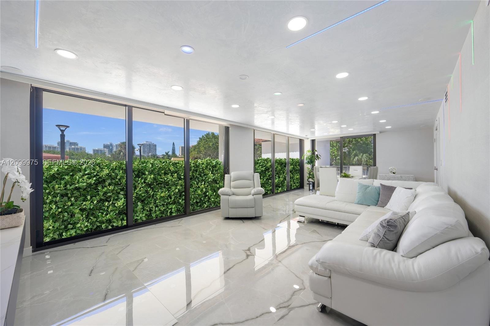210 174th Street 309, Sunny Isles Beach, FL 33160 photo 9