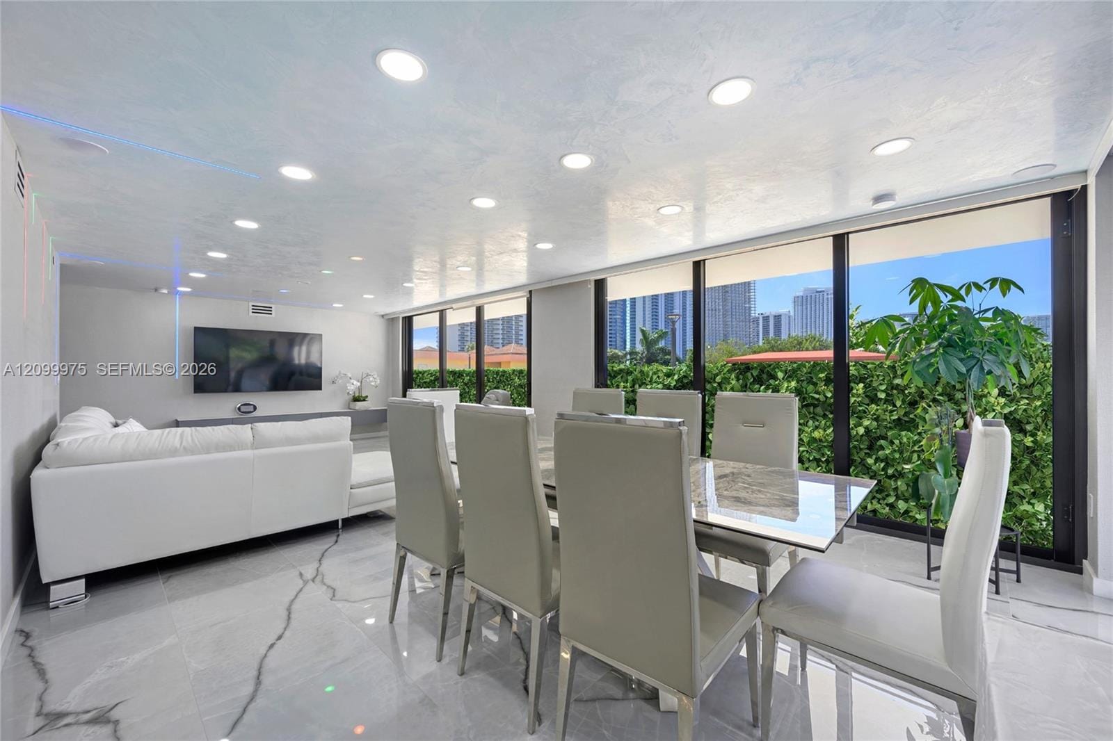 210 174th Street 309, Sunny Isles Beach, FL 33160 photo 10